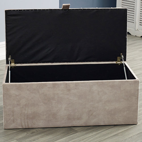 The Marsdon Blanket Box